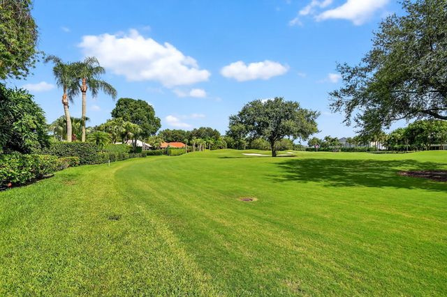 4553 Barclay Fair Way, Wellington, FL 33449