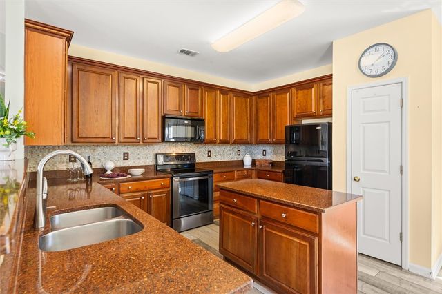 164 Pendock Lane, Piedmont, SC 29673