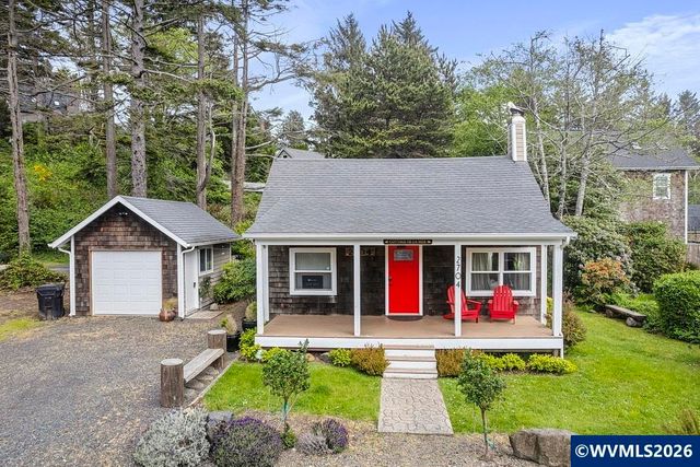 2704 SW Beach Av, Lincoln City, OR 97367