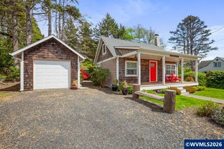 2704 SW Beach Av, Lincoln City, OR 97367