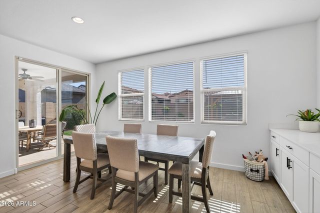 4115 E APPALOOSA Road, Gilbert, AZ 85296