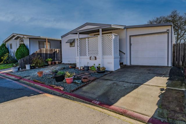 5594 Heritage Dr, Ione, CA 95640