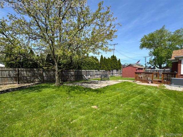 9424 Allen Road, Allen Park, MI 48101