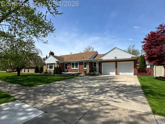 9424 Allen Road, Allen Park, MI 48101