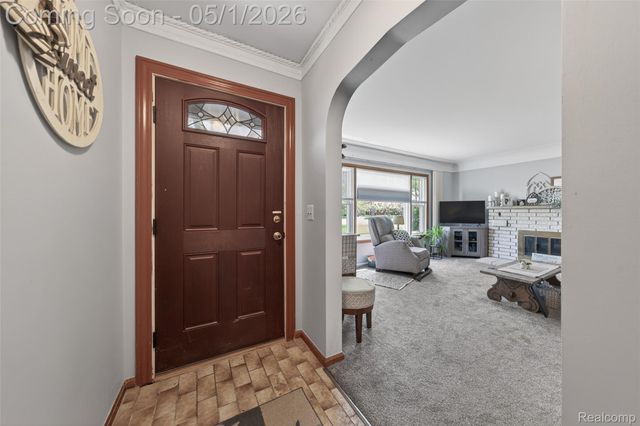 9424 Allen Road, Allen Park, MI 48101