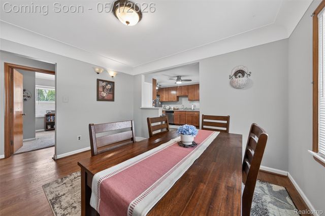 9424 Allen Road, Allen Park, MI 48101