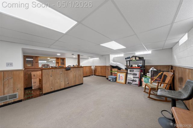 9424 Allen Road, Allen Park, MI 48101