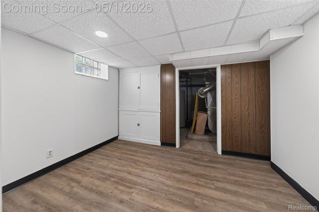 9424 Allen Road, Allen Park, MI 48101