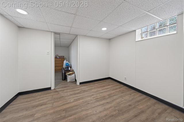 9424 Allen Road, Allen Park, MI 48101