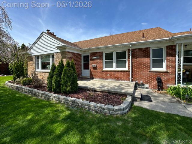 9424 Allen Road, Allen Park, MI 48101