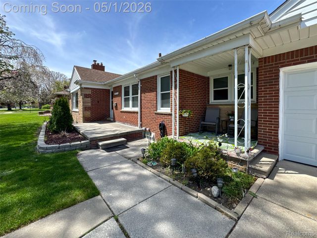 9424 Allen Road, Allen Park, MI 48101