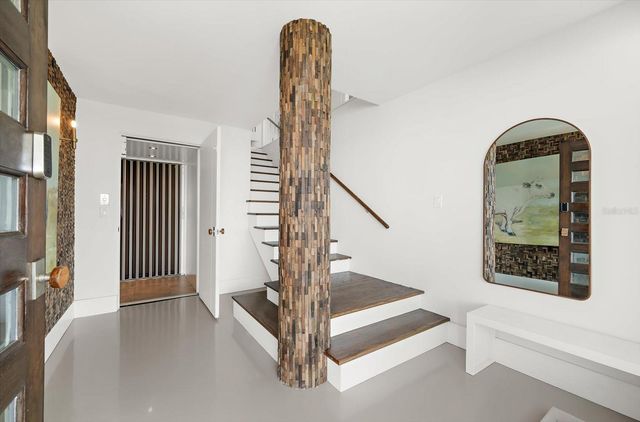 811 N SHORE DRIVE, Anna Maria, FL 34216