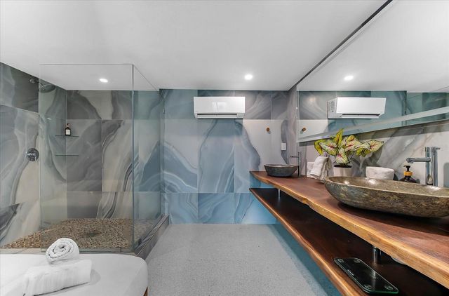 811 N SHORE DRIVE, Anna Maria, FL 34216