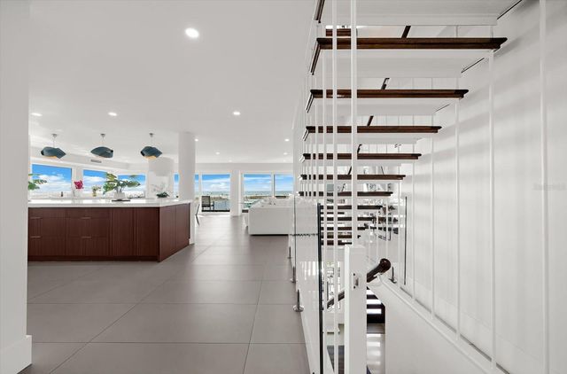 811 N SHORE DRIVE, Anna Maria, FL 34216