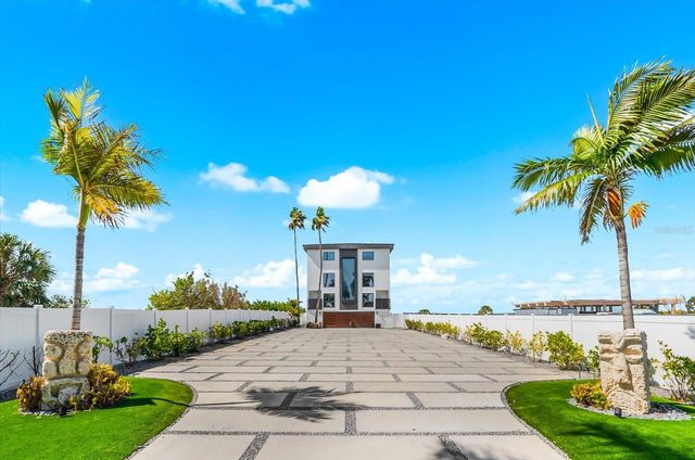 811 N SHORE DRIVE, Anna Maria, FL 34216