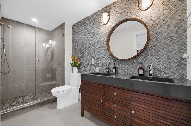 811 N SHORE DRIVE, Anna Maria, FL 34216