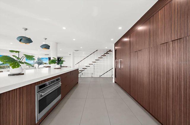 811 N SHORE DRIVE, Anna Maria, FL 34216