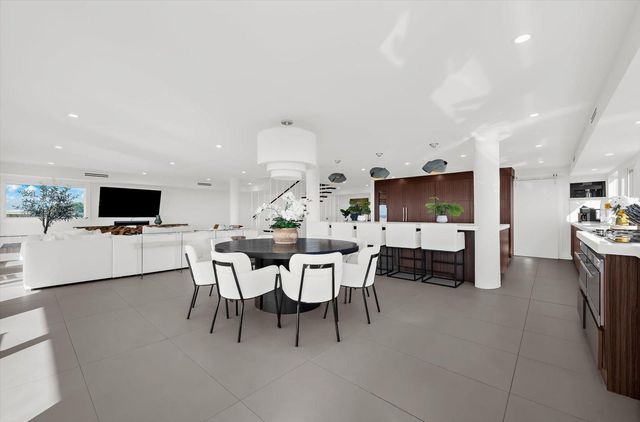 811 N SHORE DRIVE, Anna Maria, FL 34216