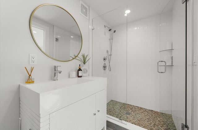 811 N SHORE DRIVE, Anna Maria, FL 34216