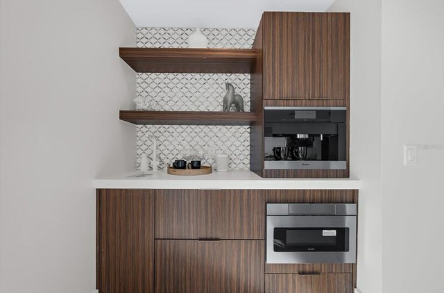 811 N SHORE DRIVE, Anna Maria, FL 34216