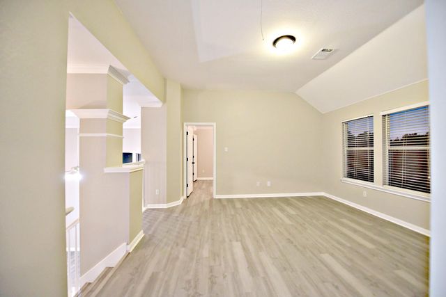 1933 Chasewood DR, Austin, TX 78727