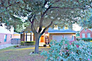 1933 Chasewood DR, Austin, TX 78727