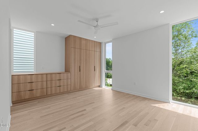 501 S Bloodworth Street 105, Raleigh, NC 27601