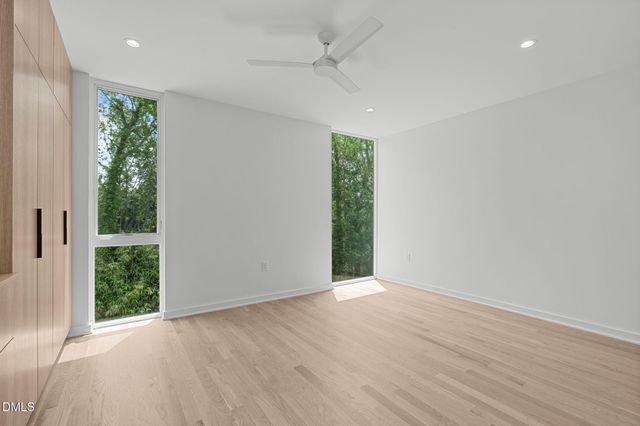 501 S Bloodworth Street 105, Raleigh, NC 27601