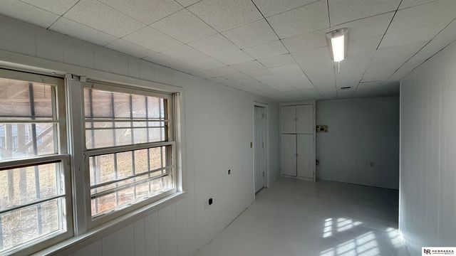 5548 N 61 Street, Omaha, NE 68104