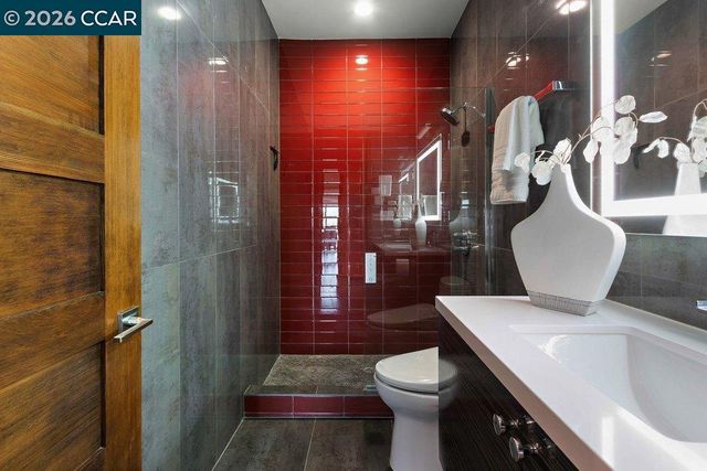 2083 Magnolia Way, Walnut Creek, CA 94595