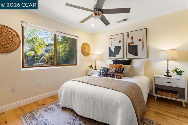 2083 Magnolia Way, Walnut Creek, CA 94595