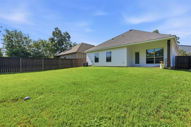 857 E Jessamine Street, Fort Worth, TX 76104