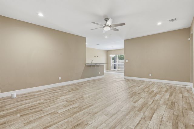 857 E Jessamine Street, Fort Worth, TX 76104