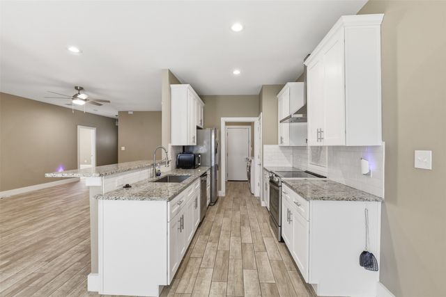 857 E Jessamine Street, Fort Worth, TX 76104