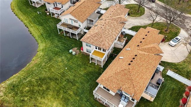 813 NW North Ridge Court, Blue Springs, MO 64015