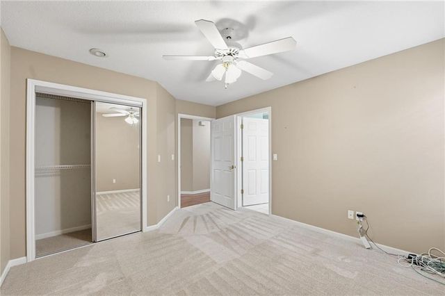 813 NW North Ridge Court, Blue Springs, MO 64015