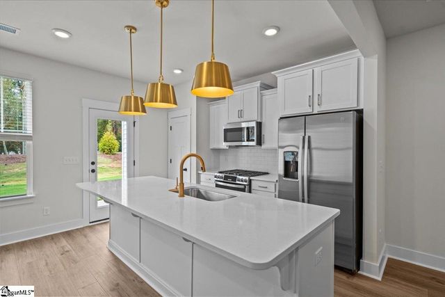 521 W Norvell Court, Spartanburg, SC 29307