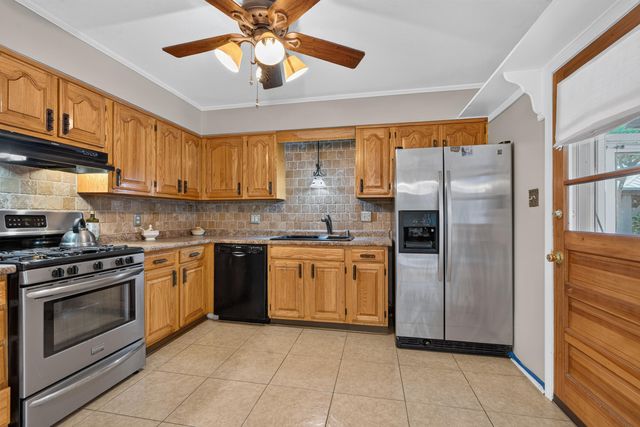 2011 Abelia Lane, Lexington, KY 40504