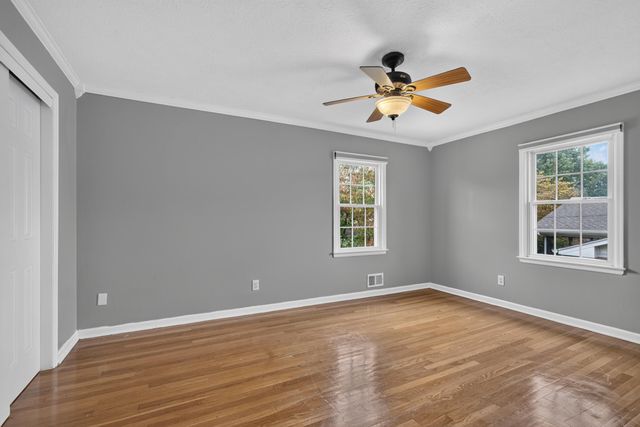2011 Abelia Lane, Lexington, KY 40504