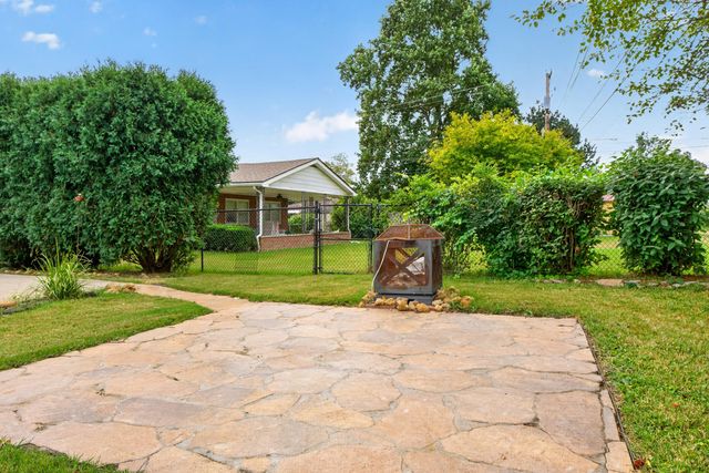 2011 Abelia Lane, Lexington, KY 40504