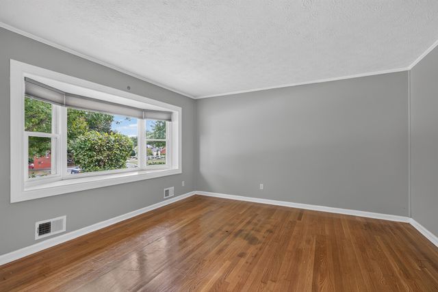 2011 Abelia Lane, Lexington, KY 40504