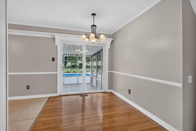 2011 Abelia Lane, Lexington, KY 40504