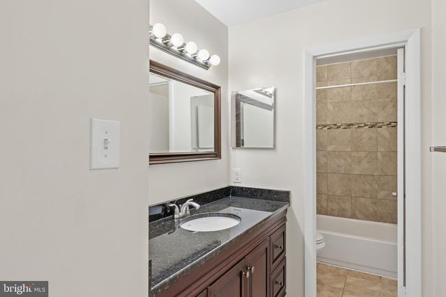 9438 RIVERBRINK CT, Laurel, MD 20723