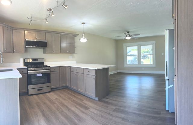 230 Northridge Avenue, Bolingbrook, IL 60440
