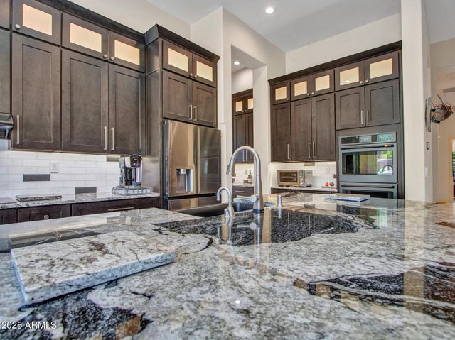 1620 W SILVER PINE Drive, Phoenix, AZ 85086