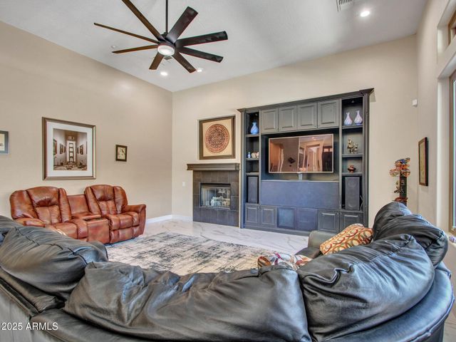 1620 W SILVER PINE Drive, Phoenix, AZ 85086