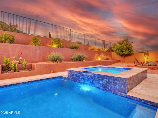 1620 W SILVER PINE Drive, Phoenix, AZ 85086