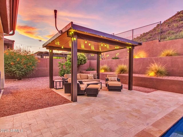 1620 W SILVER PINE Drive, Phoenix, AZ 85086