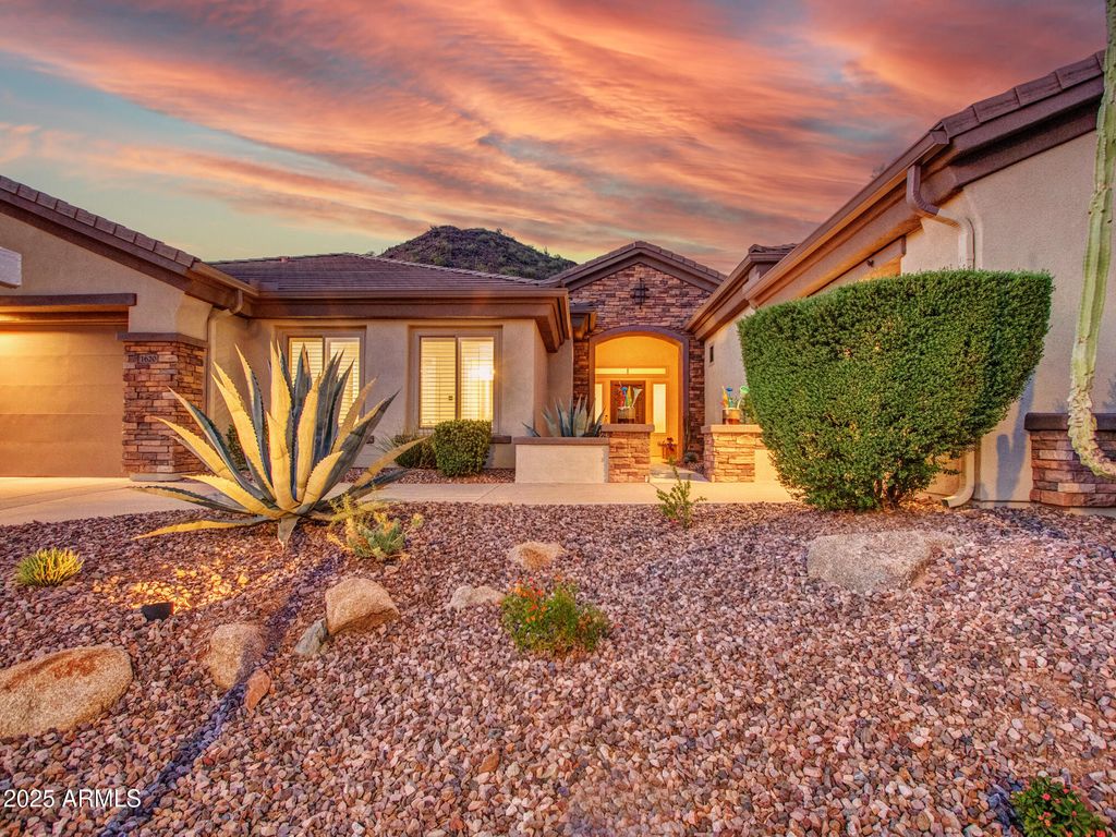 1620 W SILVER PINE Drive, Phoenix, AZ 85086 — exterior