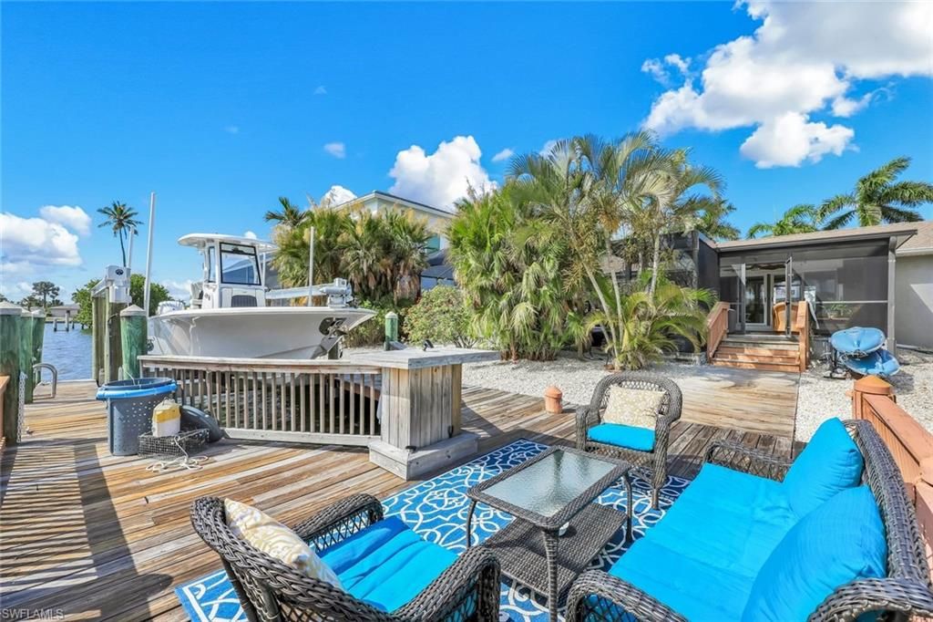 785 Willow CT, MARCO ISLAND, FL 34145 — exterior